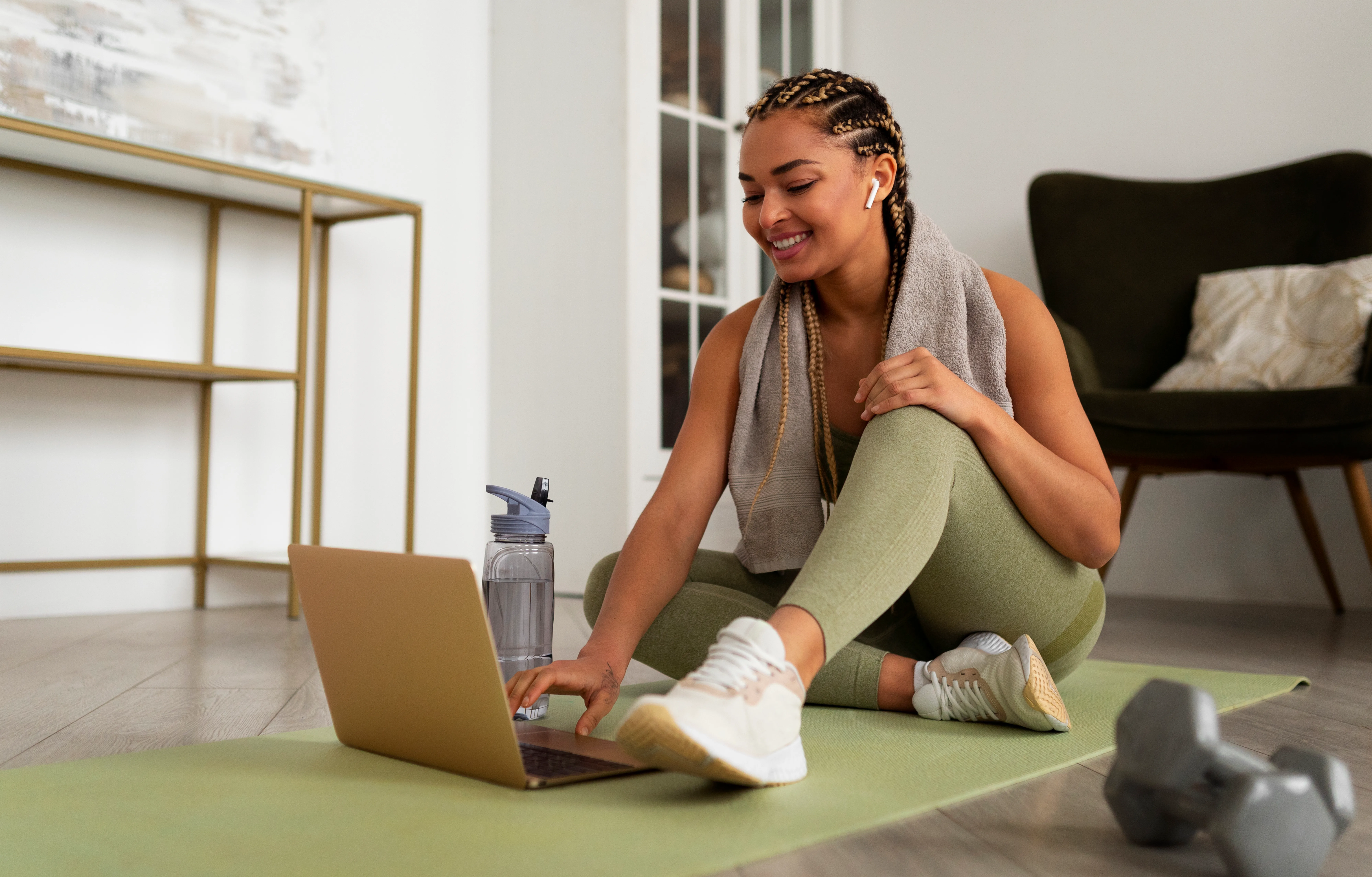 mujer entrenando online